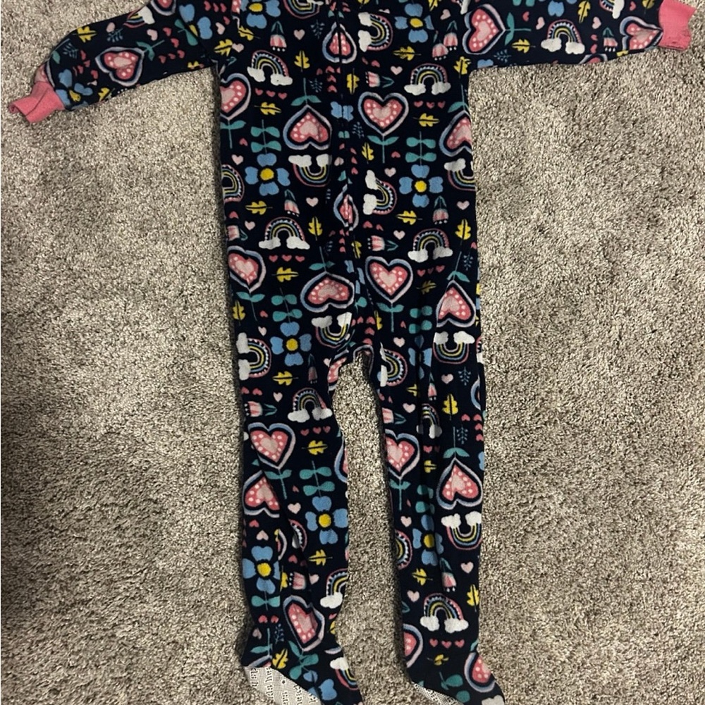 Girls Rainbow and hearts child One Piece footie Pajama’s size 3t NWOT